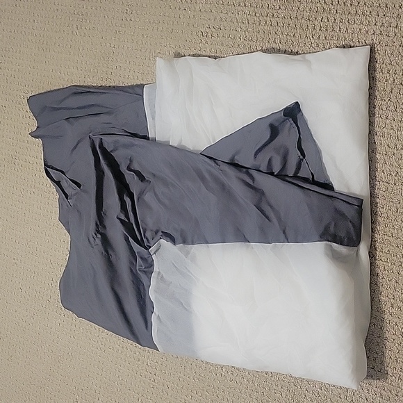 Bed Skirt Gray Size King - Picture 1 of 3